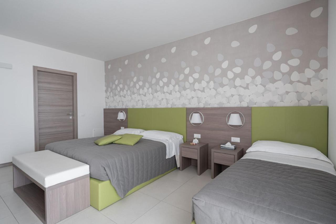Hotel Iris Jesolo Экстерьер фото