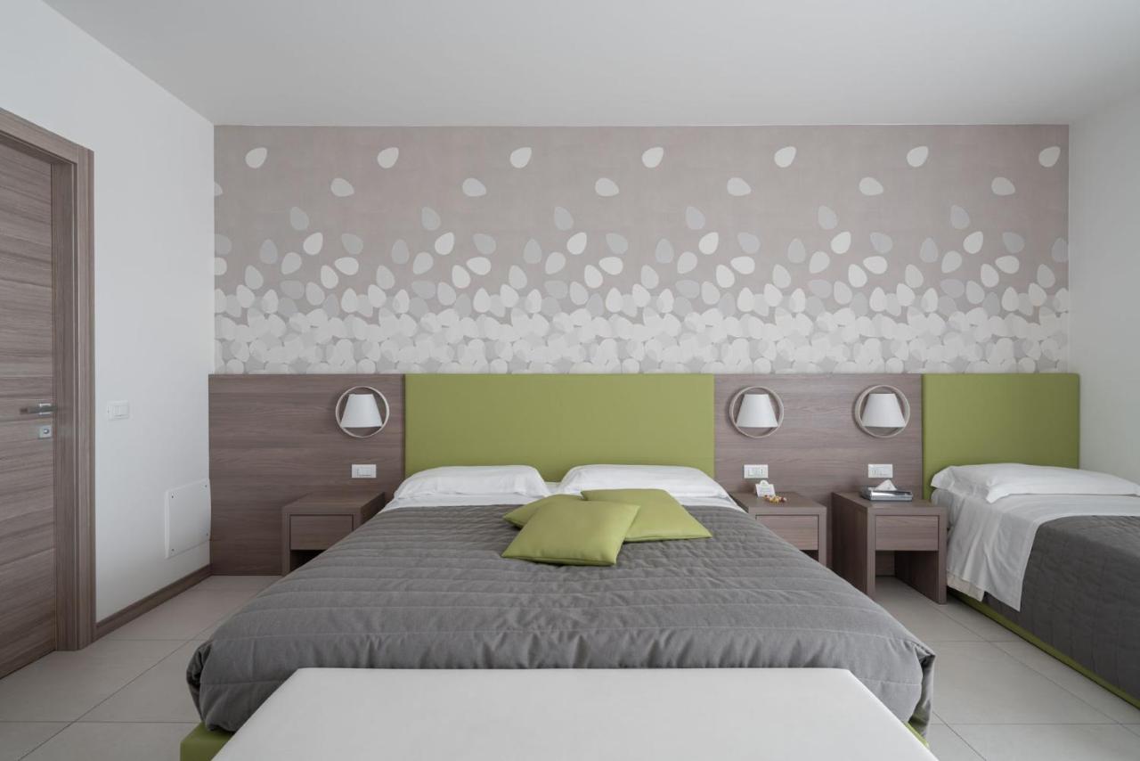 Hotel Iris Jesolo Экстерьер фото