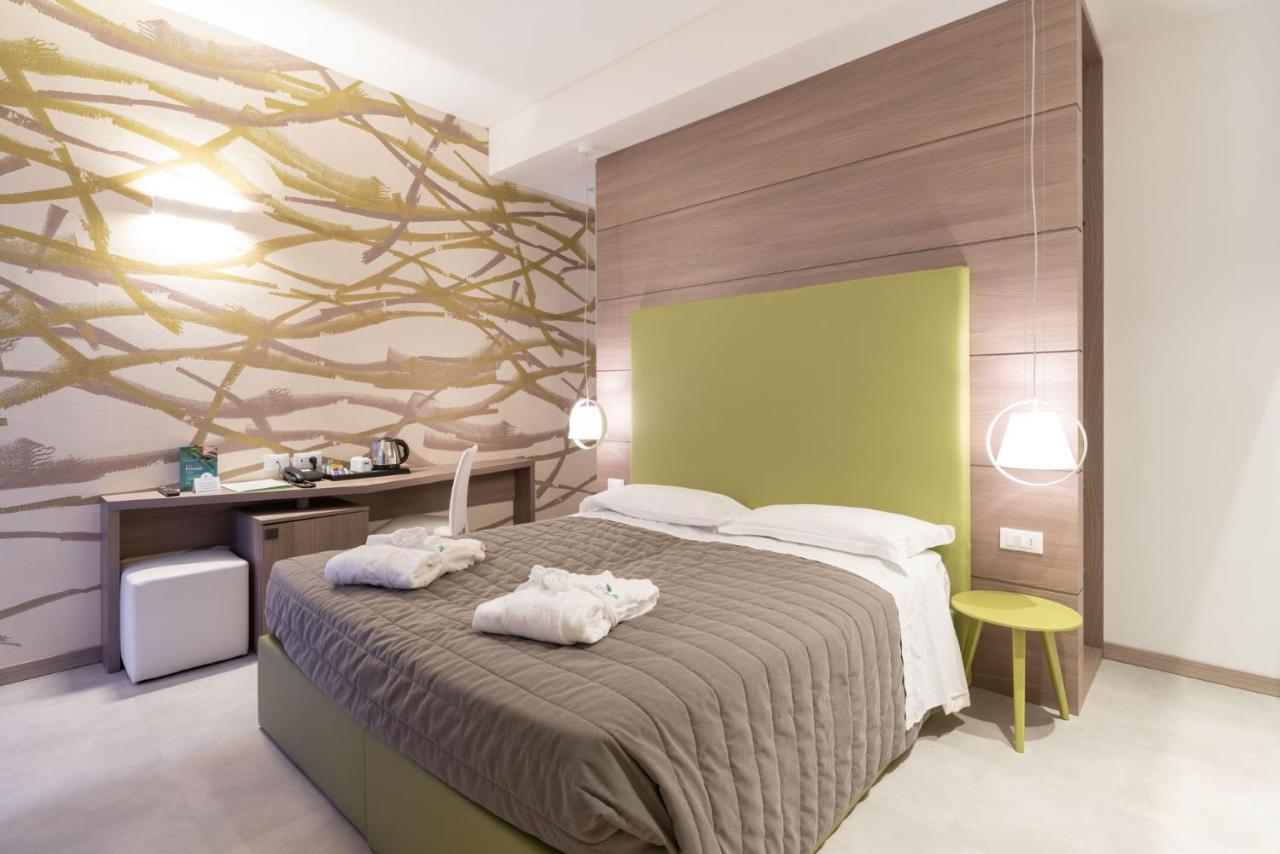 Hotel Iris Jesolo Экстерьер фото