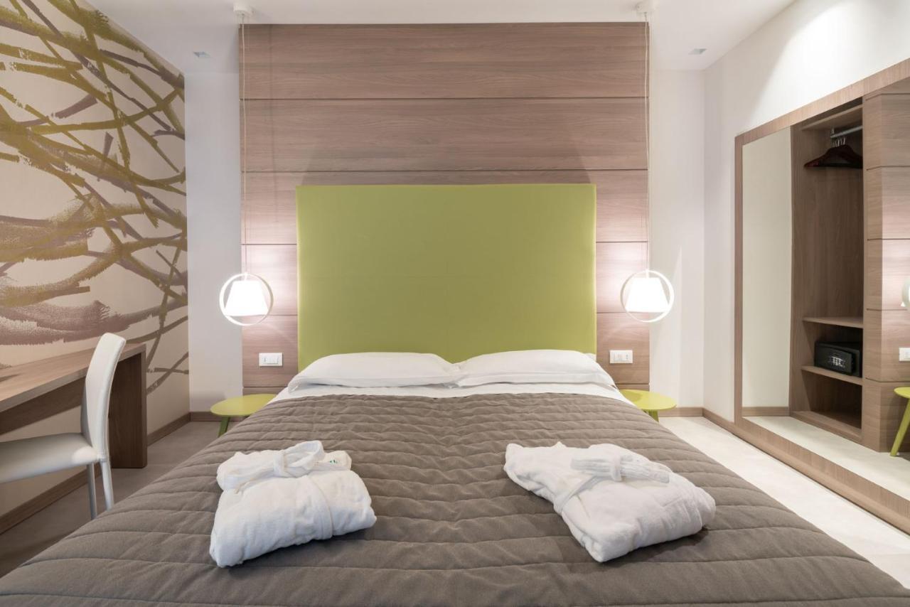 Hotel Iris Jesolo Экстерьер фото