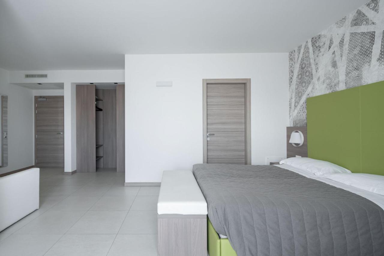 Hotel Iris Jesolo Экстерьер фото