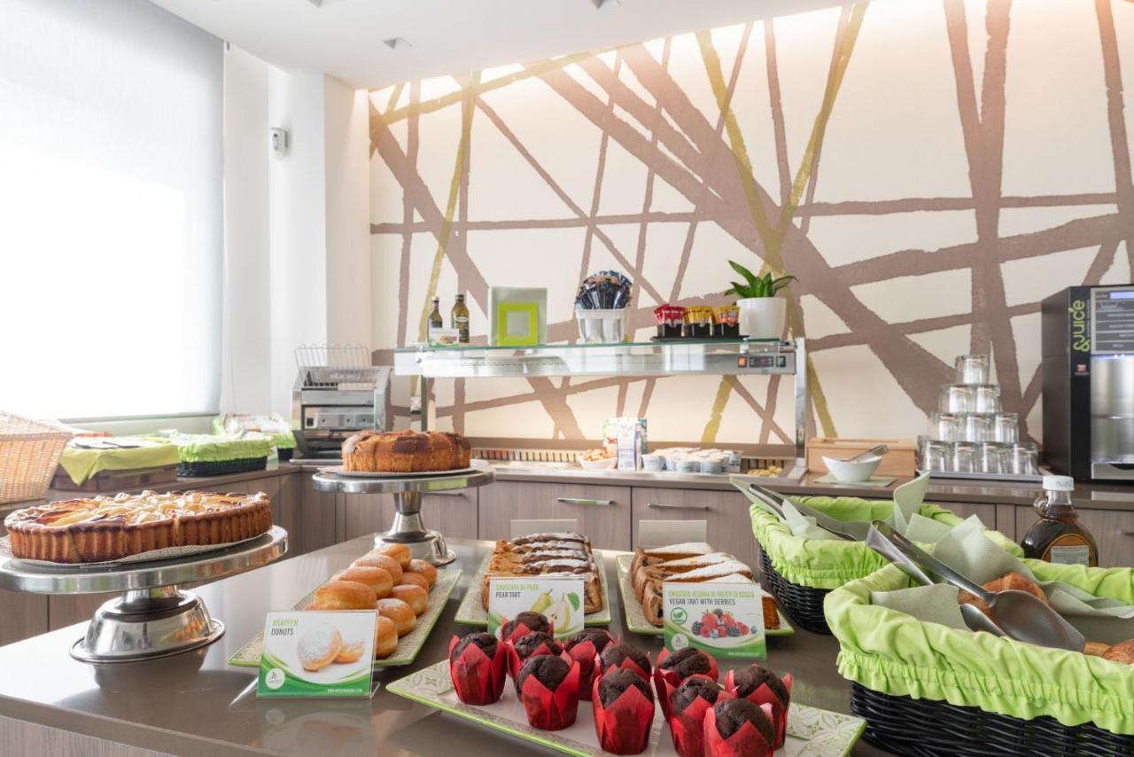 Hotel Iris Jesolo Экстерьер фото